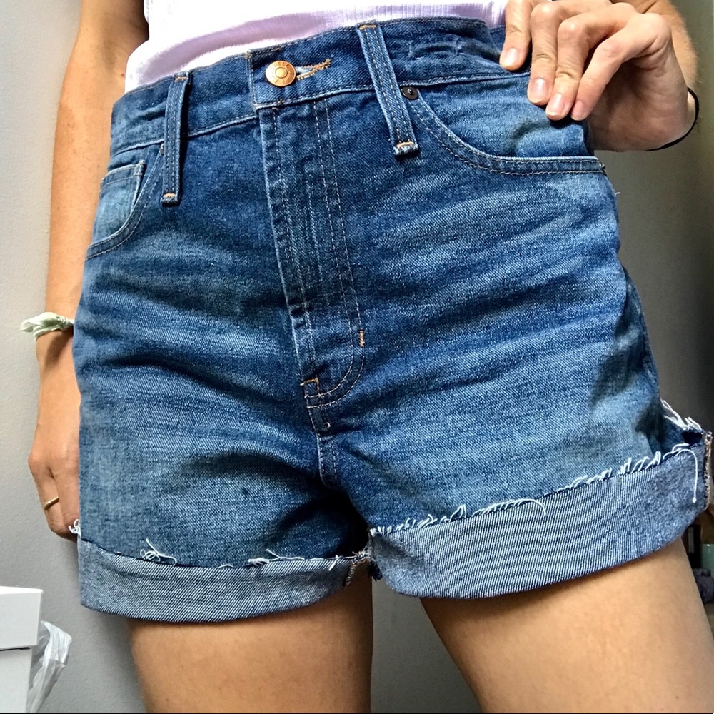 Madewell perfect jean short with frayed edges